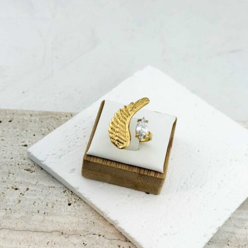 ΧΡΥΣΟ ΔΑΧΤΥΛΙΔΙ ANGEL WING ΜΕ ΛΕΥΚΟ ΖΙΡΓΚΟΝ